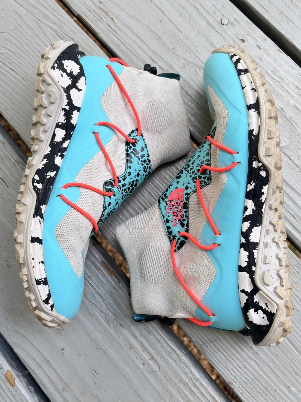 North Face Sihl Mid Waterproof Hiking Shoes Boots sz 8 Blue Mesh Animal Print